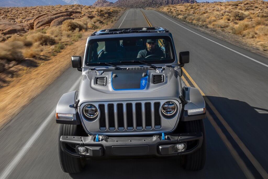 Jeep Rubicon 4xe Wrangler Best Cars For Cross-Country Road Trips