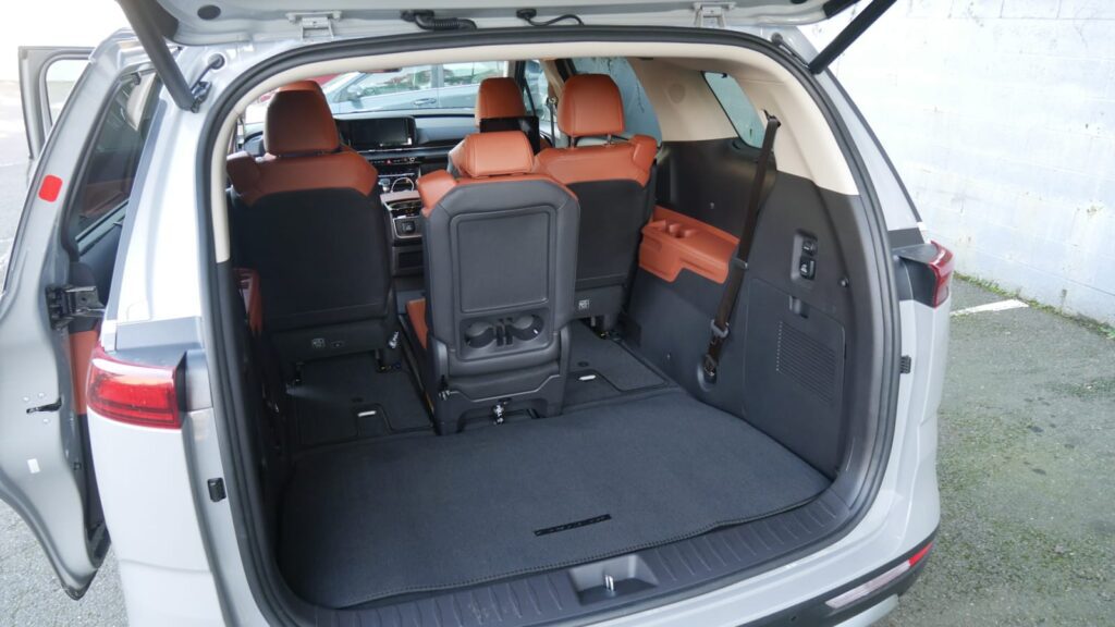 Top 6 Minivans with Stow and Go Seats for Comfortable and Convenient Travel